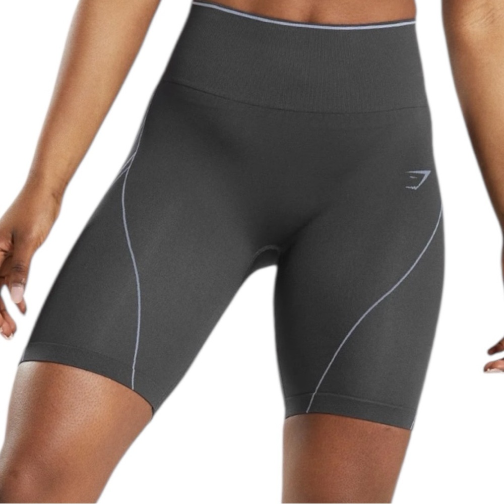 GYMSHARK- APEX SEAMLESS HIGH RISE SHORT